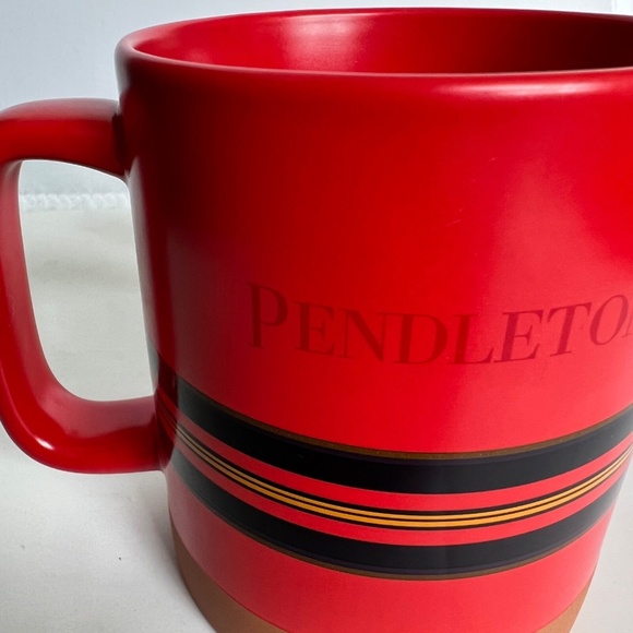 Pendleton Mug National Parks Shelter Bay Red Striped 18 oz Coffee Tea LOGO - Picture 1 of 5